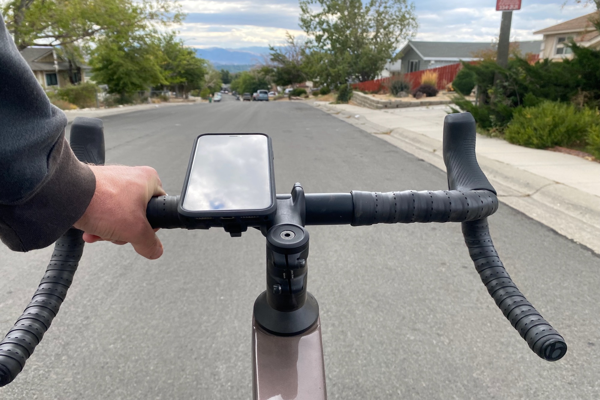 Iphone road bike mount on sale